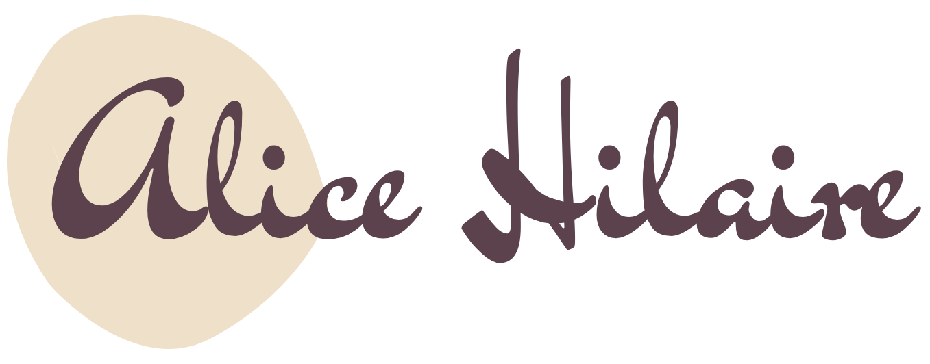 logo clair  Alice Hilaire, site de création et refonte de site internet.